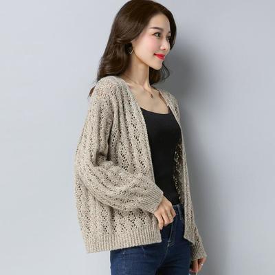 矮個子的女人就別穿風衣了,瞧瞧穿這開衫外套,時尚又顯高!